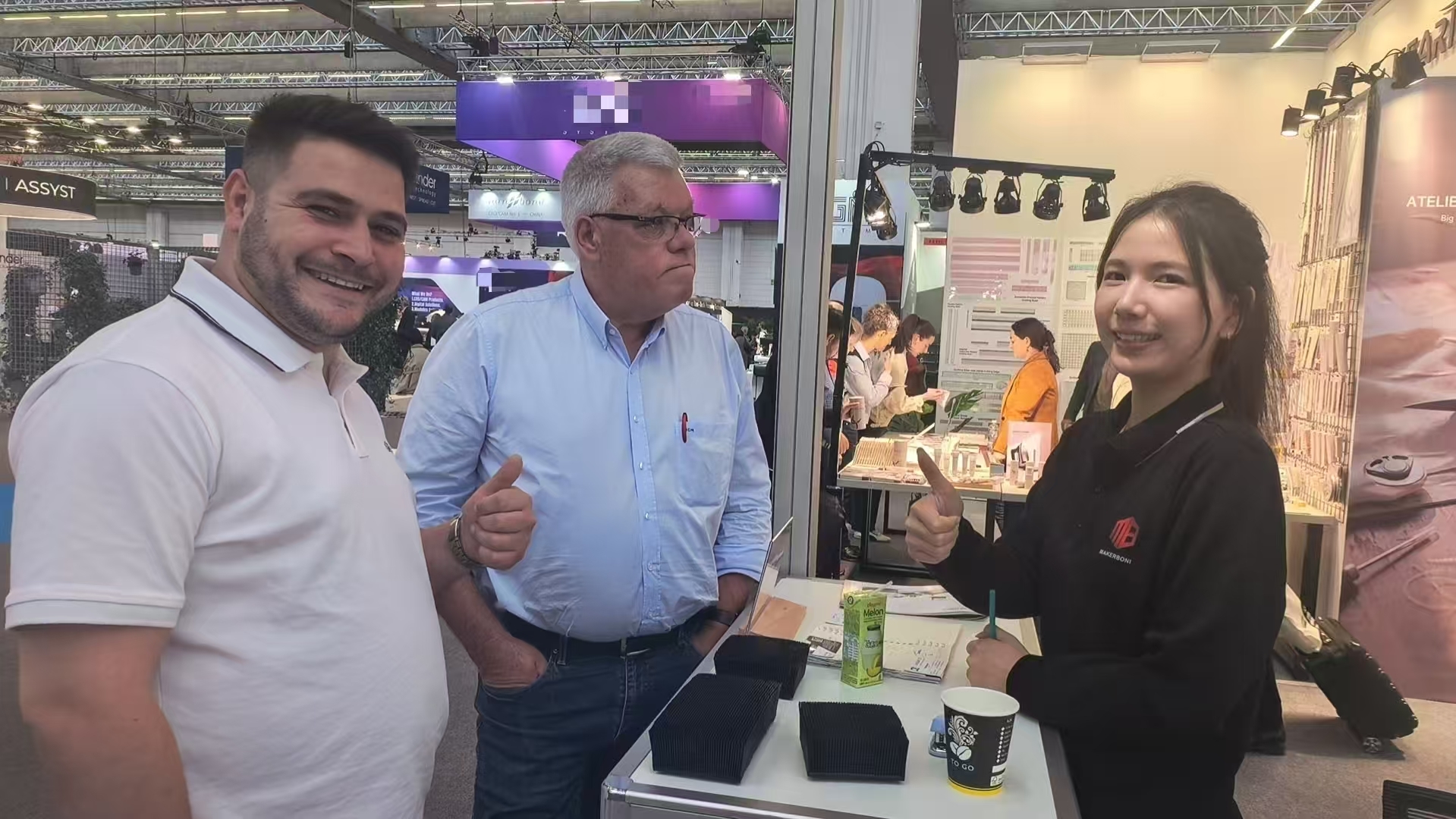 Últimos blogs da empresa sobre Dono de Fábrica Vietnamita Internacional Visita a MakerBoni para Inspeção no Local e Cooperação